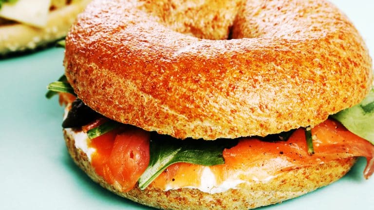 Découvrez le bagel complet healthy qui transforme vos brunchs : ingrédients, préparation et astuces exclusives