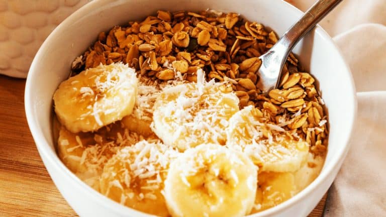 Votre petit-déjeuner réinventé : découvrez comment préparer un porridge au beurre de cacahouète plein de saveurs