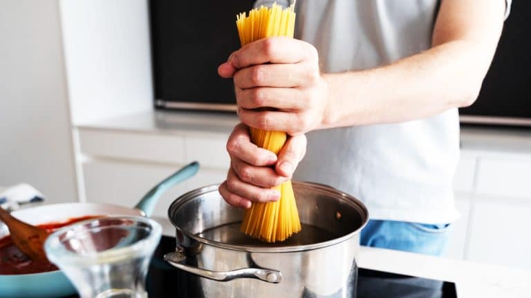 Les astuces de cuisson des spaghettis pour chaque type et transformez vos repas en festins inoubliables