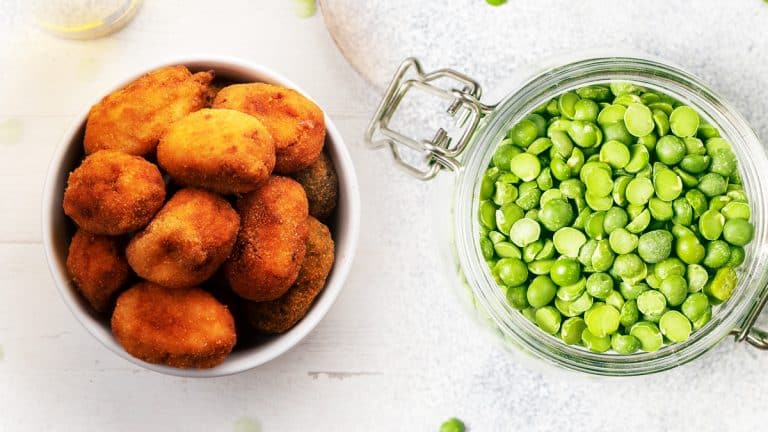 Découvrez comment transformer vos pois cassés en délicieuses croquettes : une recette simple et économique