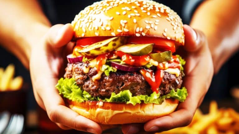 Où savourer les meilleurs burgers selon nos experts : découvrez les adresses incontournables