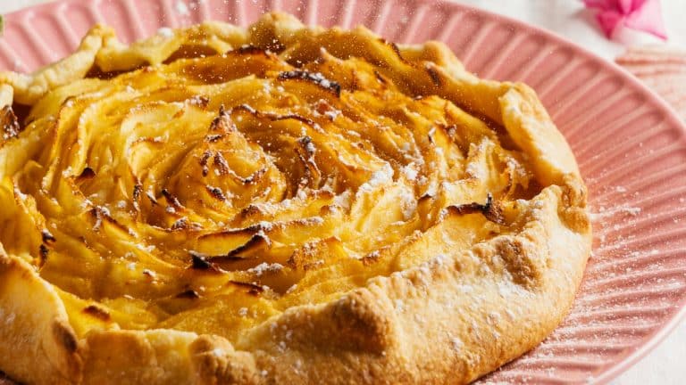 Voici comment réaliser une savoureuse tarte rustique aux poires pour égayer vos papilles