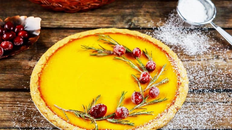 Voici comment réaliser la tarte butternut fromagère qui réchauffera vos soirées d’automne