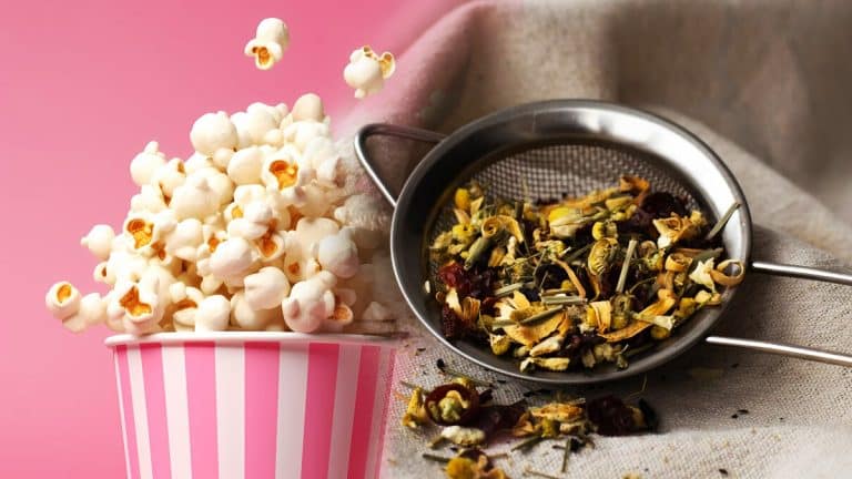 Le thé genmaicha : une surprenante touche de pop-corn pour vos papilles et un allié santé inattendu