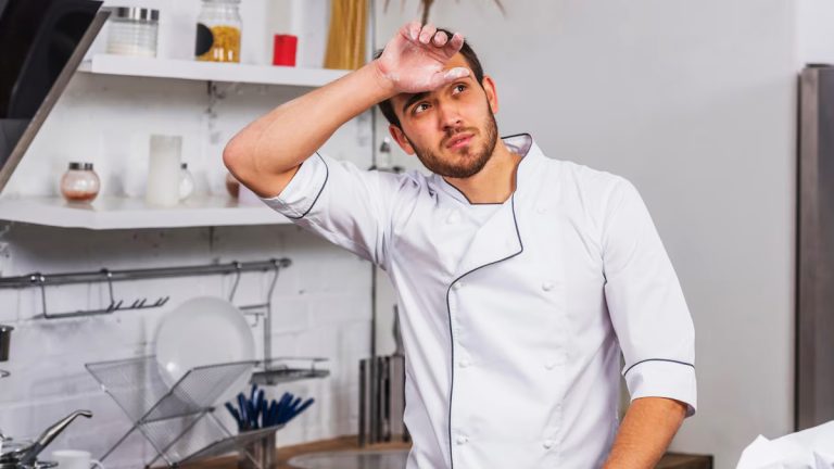 Révélez le chef pâtissier qui sommeille en vous avec ce gâteau aux pommes léger et savoureux