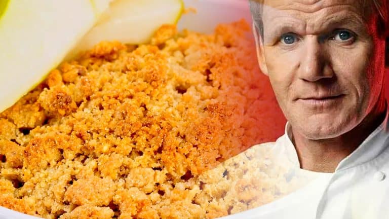 Découvrez la recette économique et facile du crumble aux pommes par Gordon Ramsay – Un délice à ne pas manquer!