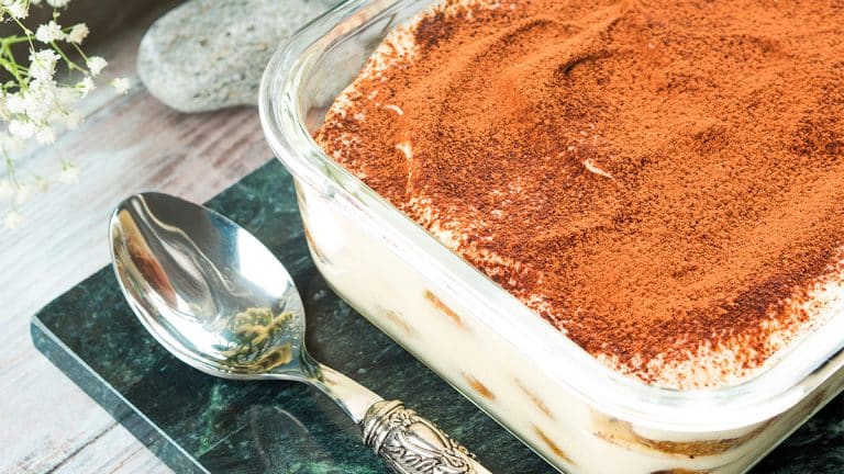 Voici comment préparer un tiramisu traditionnel italien avec les secrets d’un chef renommé