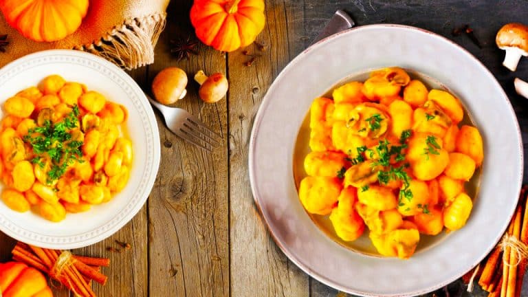 Cette recette automnale de gnocchis au butternut farcis vous enveloppera de douceur et de saveurs