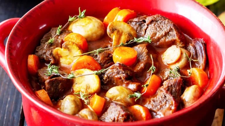 Découvrez comment rendre votre bœuf bourguignon incroyablement tendre et savoureux